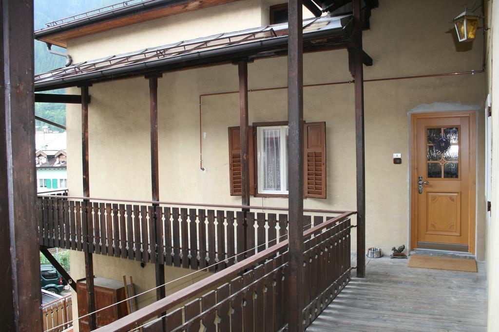 Apartamento Casa Basilio Predazzo Habitación foto