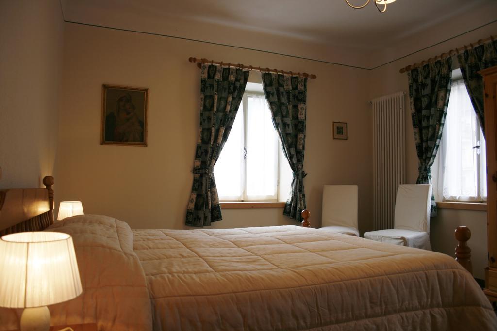 Apartamento Casa Basilio Predazzo Habitación foto